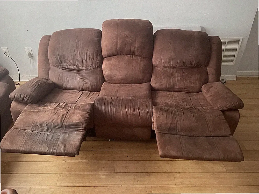 Mcombo Recliner Loveseat